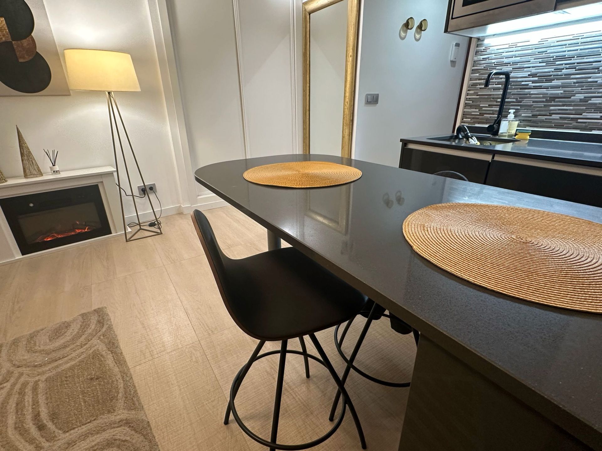Dining room of Apartment for sale in  Madrid Capital  with Heating, Terrace and Furnished