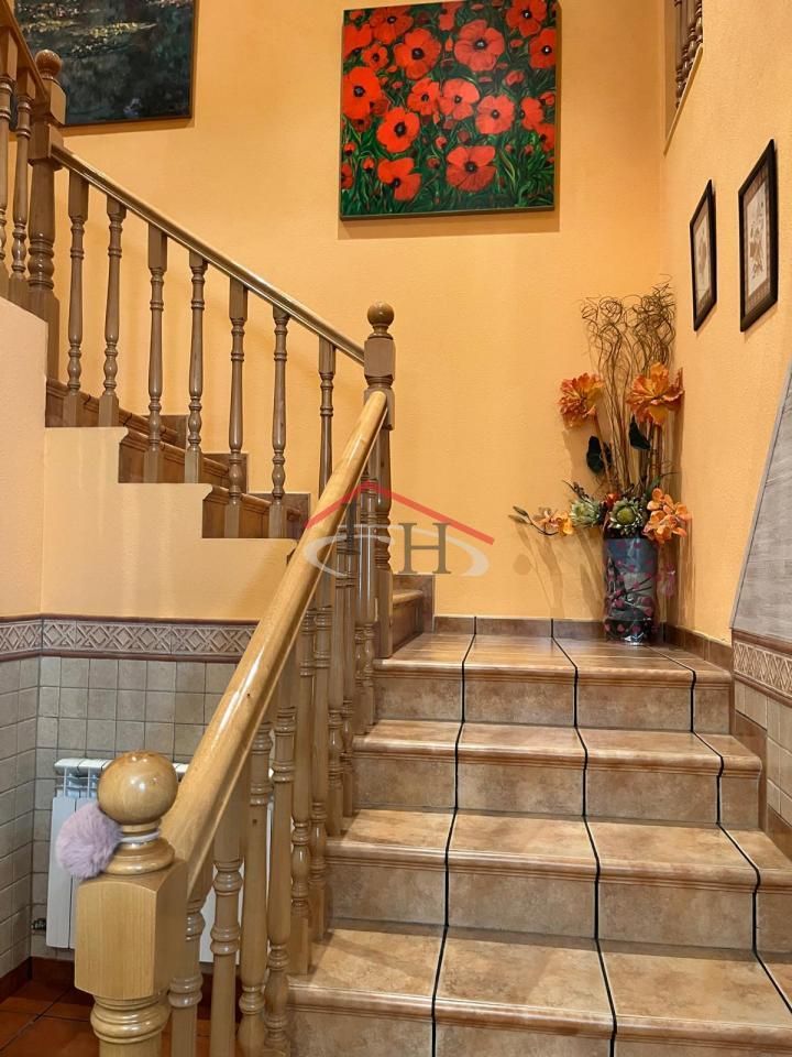 Casa o xalet en venda en Villaquilambre amb Calefacció, Jardí privat i Parquet