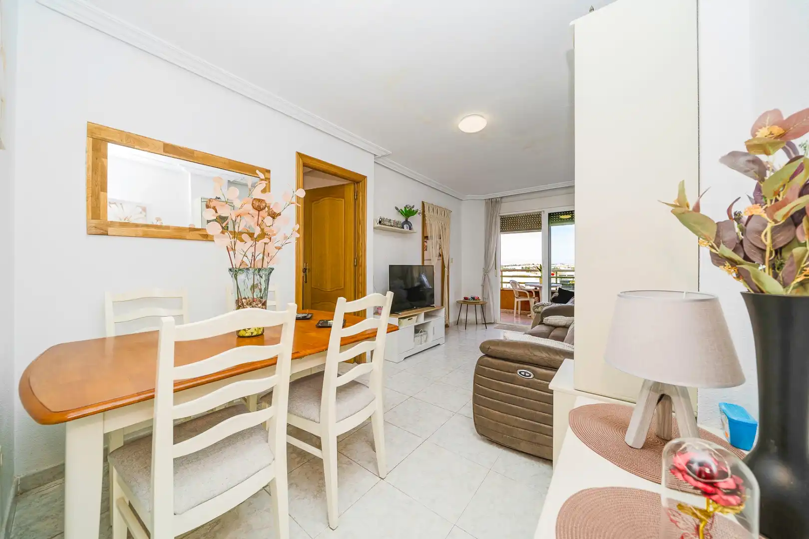 Apartamento con piscina en venta en Nueva Torrevieja - Aguas Nuevas, imagen 2