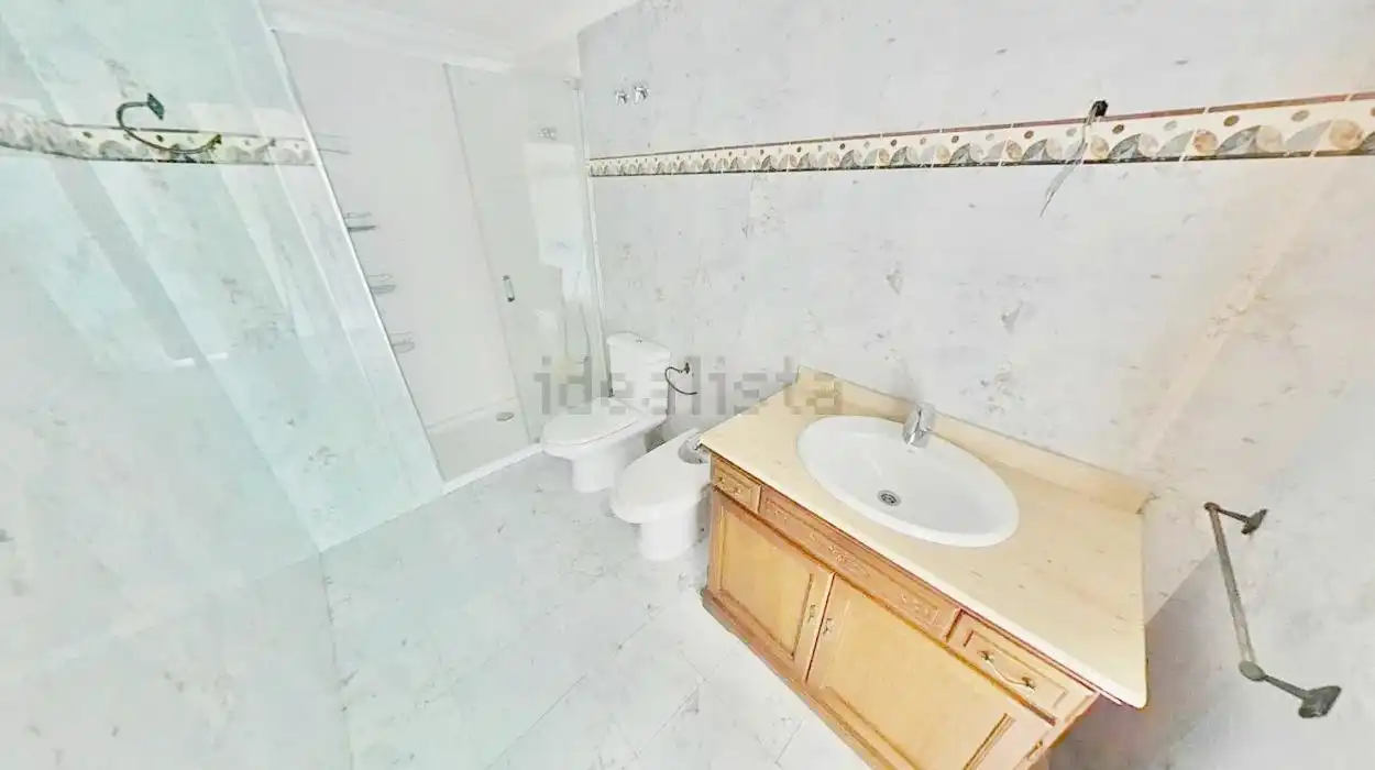 Baño de Casa adosada en venta en Almería con Terraza, Trastero y Balcón