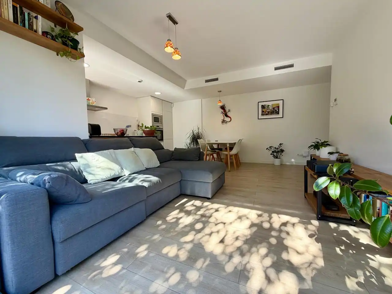 Sala de estar de Piso en venta en Montcada i Reixac con Aire acondicionado, Calefacción y Parquet