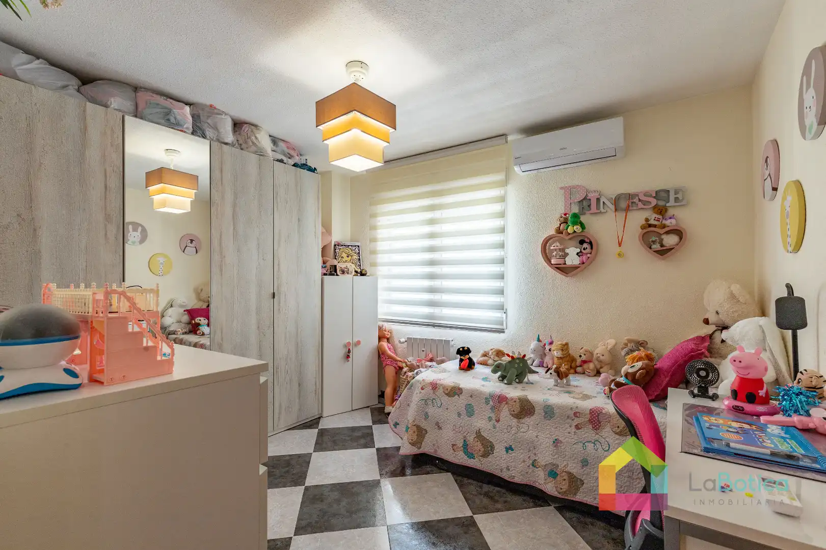 Habitación de Piso en venta en Olías del Rey con Aire acondicionado, Calefacción y Piscina comunitaria