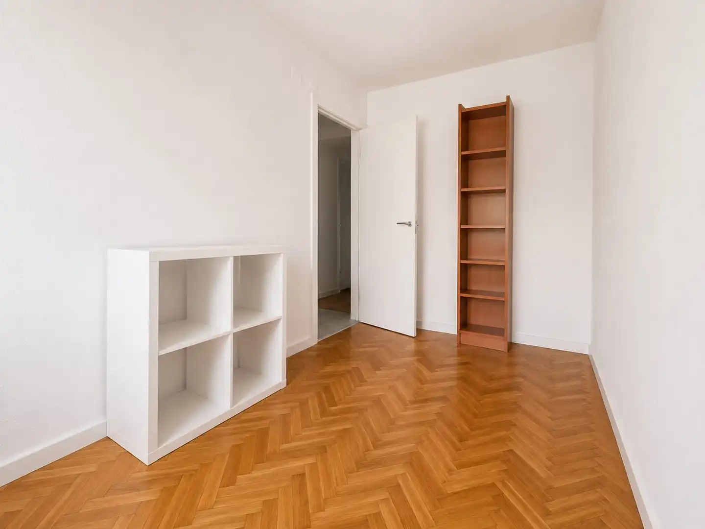 Flat for sale in Reyes