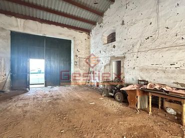 Nave industrielle à vendre à Almendralejo
