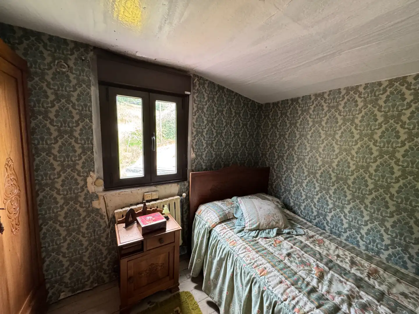 Habitación de Finca rústica en venta en Candamo con Calefacción, Trastero y Amueblado