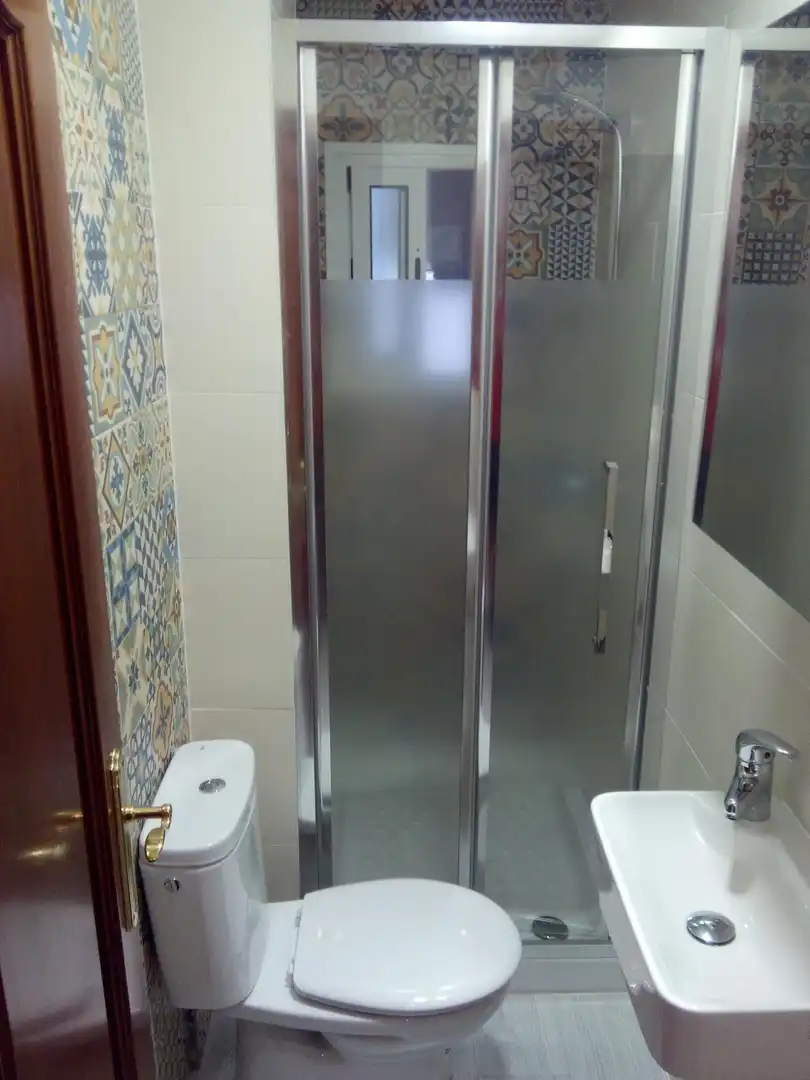Badezimmer von Wohnung zur Miete in Córdoba