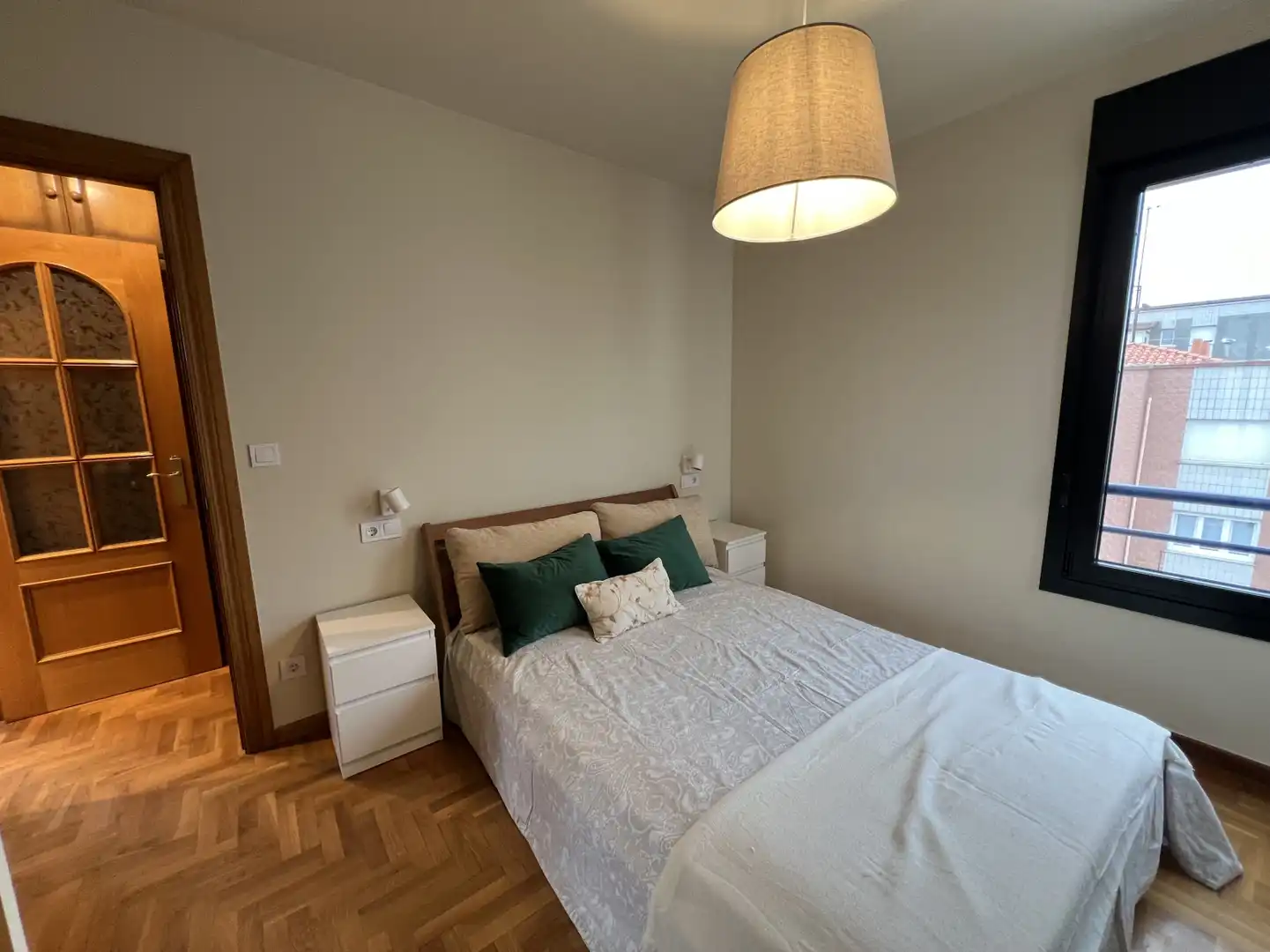 Dormitori de Àtic de lloguer en Gijón  amb Calefacció, Parquet i Terrassa