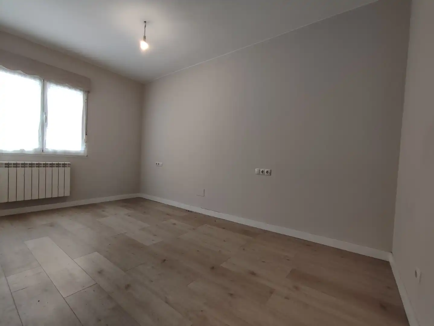 Habitación de Piso de alquiler en Gijón  con Calefacción