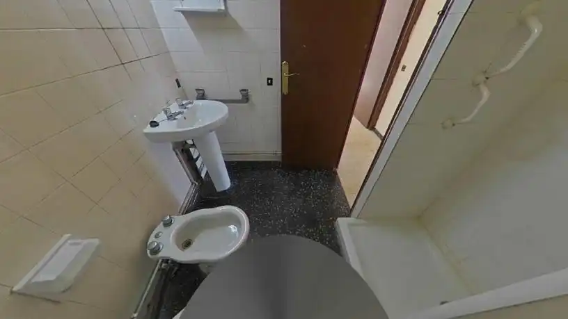 Bany de Pis en venda en Pineda de Mar