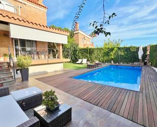 Swimming pool of House or chalet for sale in Elche / Elx  with Air Conditioner, Heating and Private garden