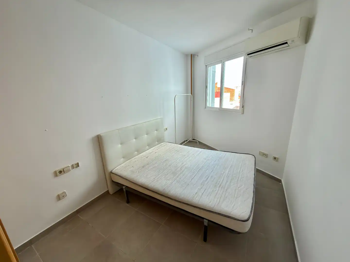 Schlafzimmer von Wohnung zum Verkauf in Vilamarxant mit Klimaanlage und Balkon