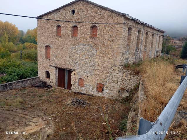 Nave industrial en Venta en Santa María del Val