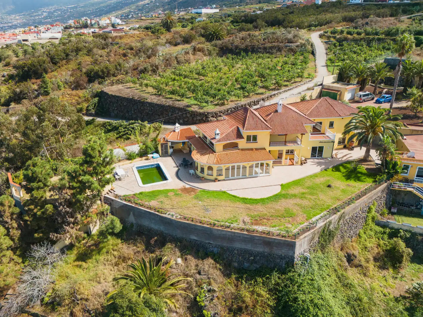 Vista exterior de Casa o xalet en venda en Los Realejos amb Jardí privat, Terrassa i Traster
