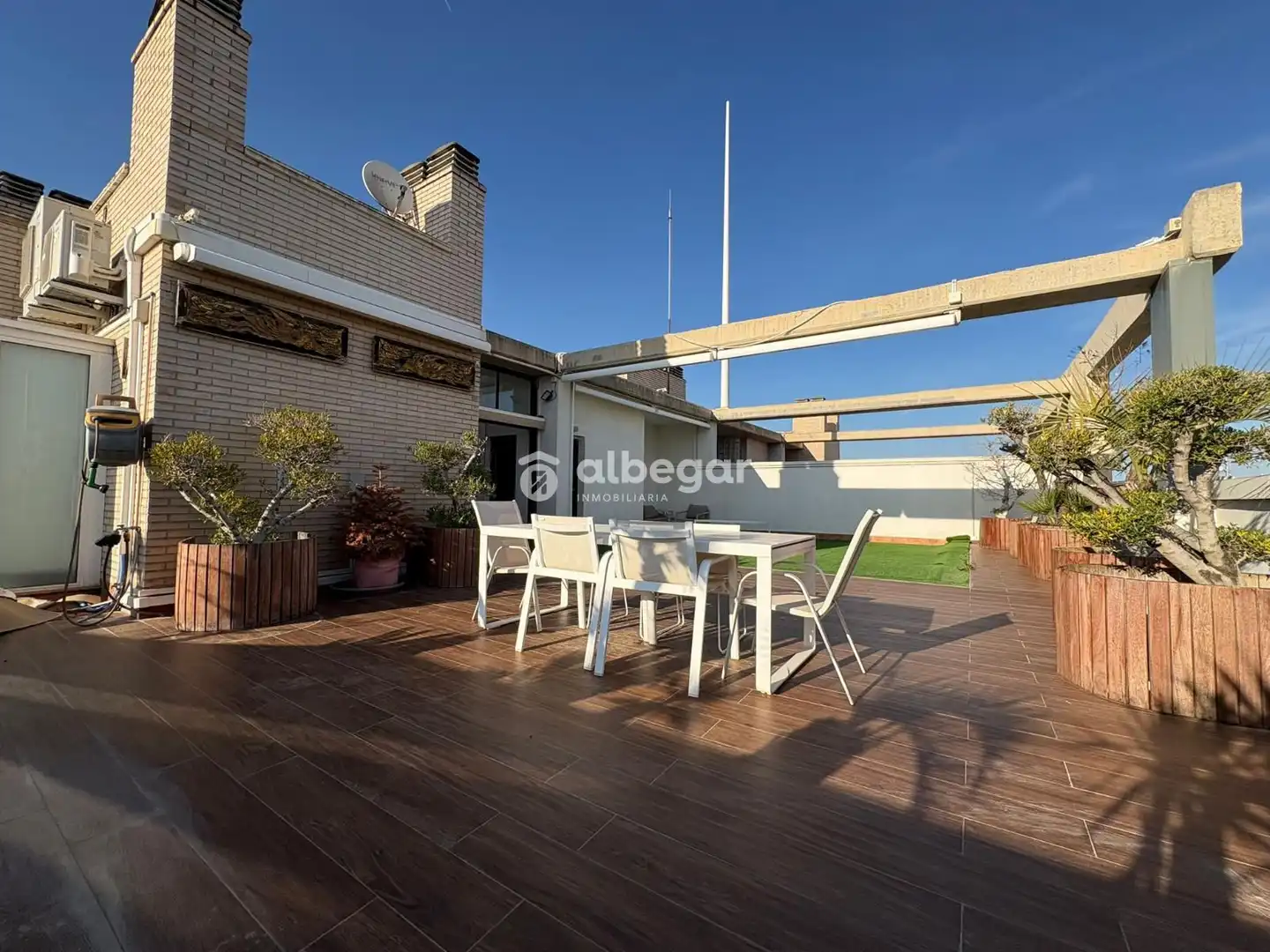 Terrasse von Dachboden zur Miete in  Valencia Capital mit Klimaanlage, Terrasse und Schwimmbad