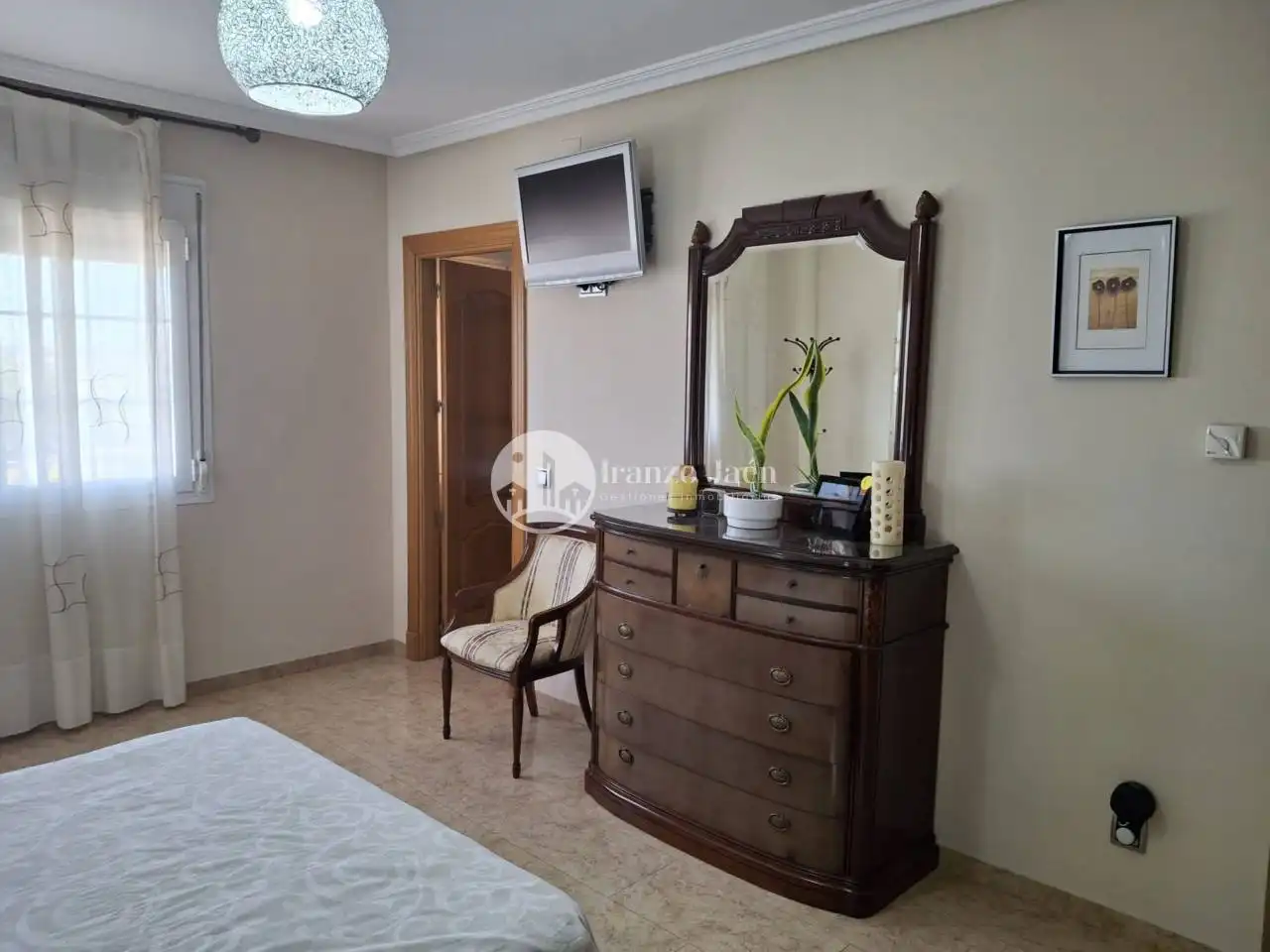 Habitación de Casa o chalet en venta en Jaén con Aire acondicionado, Calefacción y Terraza