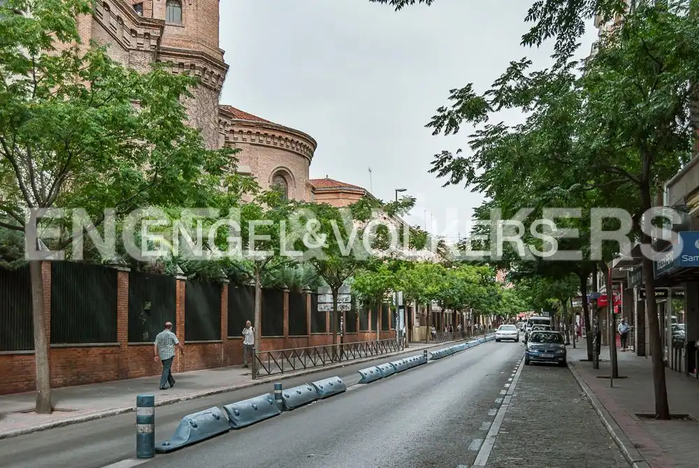Vista exterior de Ático en venta en Madrid con Aire acondicionado, Calefacción y Terraza