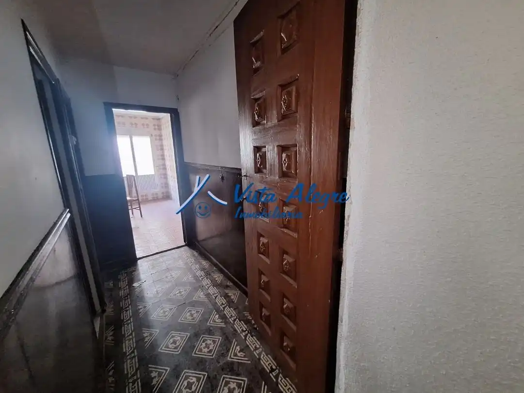 Buildings for sale in Haro