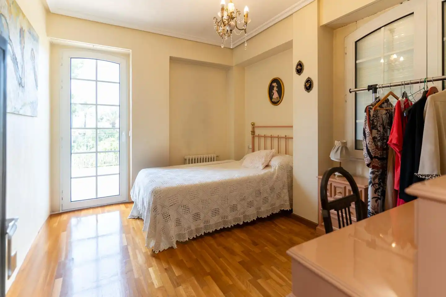 Dormitori de Casa o xalet en venda en Elche / Elx amb Calefacció, Jardí privat i Parquet