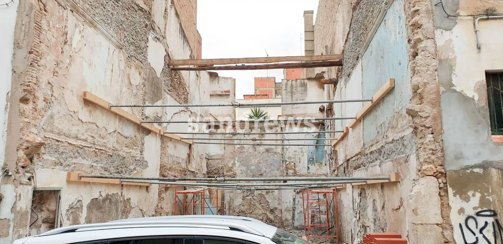 Vista exterior de Residencial en venta en Figueres