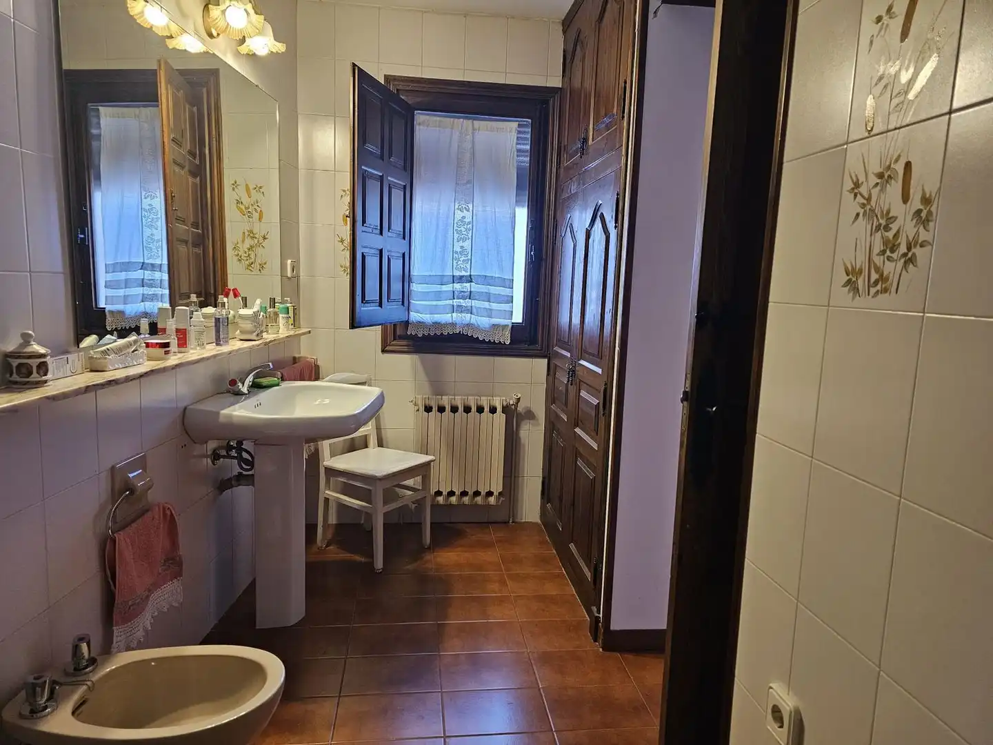 Bany de Casa o xalet en venda en Pueyo de Santa Cruz amb Terrassa, Traster i Piscina comunitària