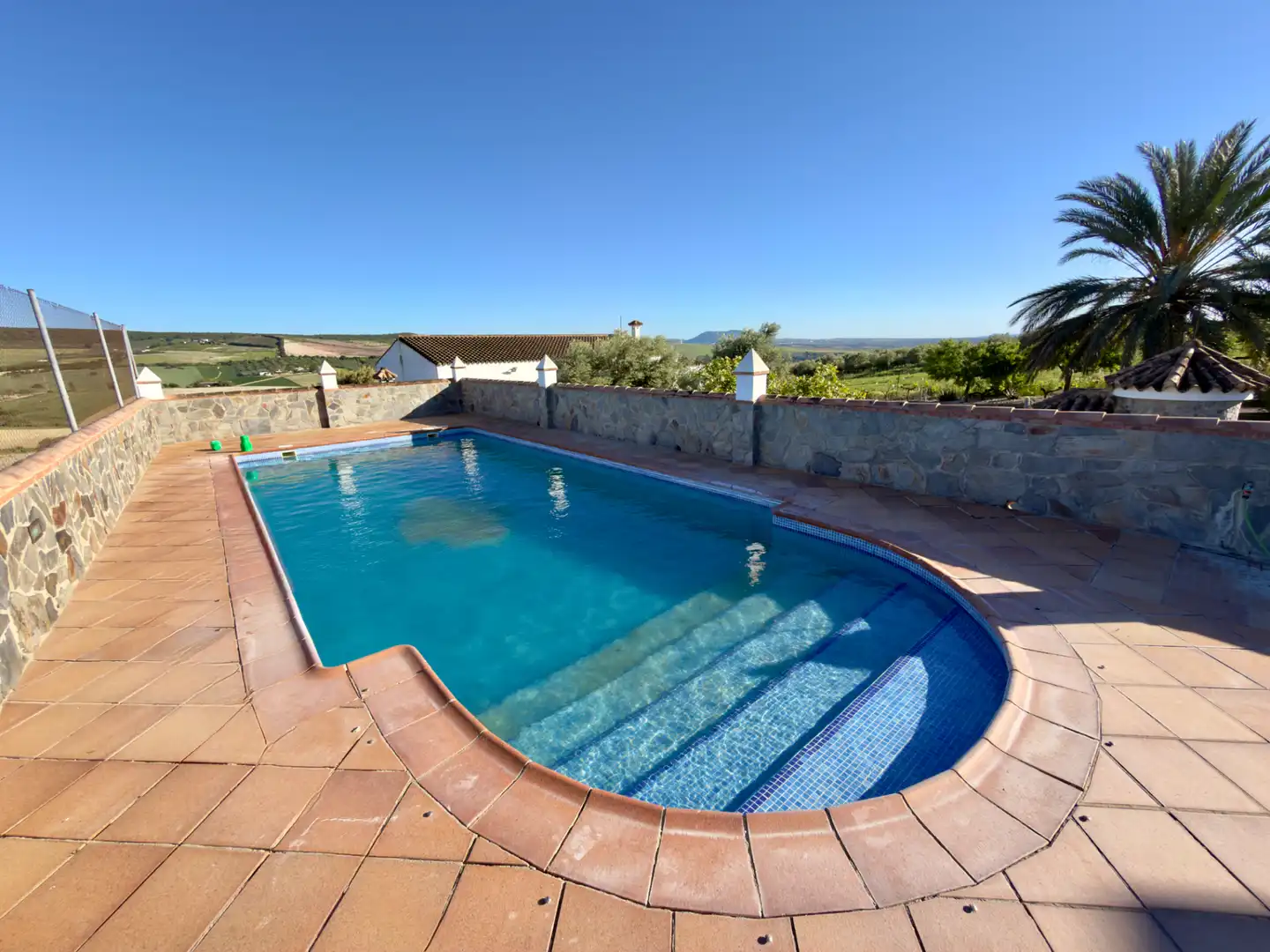 Piscina de Finca rústica en venta en Arcos de la Frontera con Aire acondicionado, Calefacción y Jardín privado