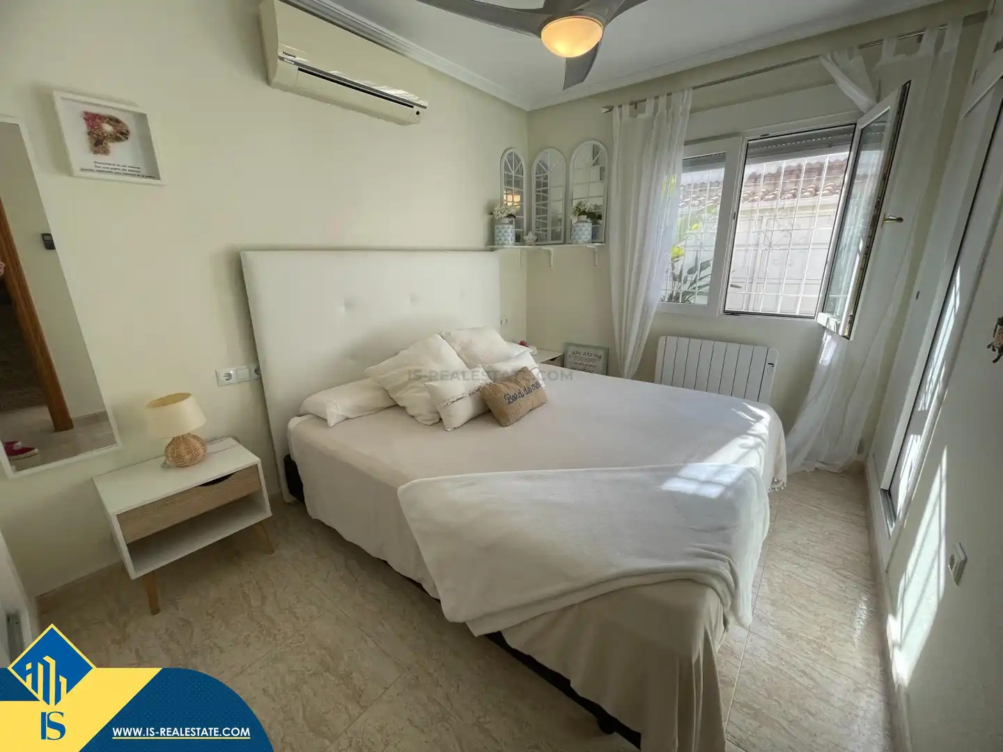 Schlafzimmer von Maisonette zum Verkauf in Pilar de la Horadada mit Terrasse, Schwimmbad und Möbliert