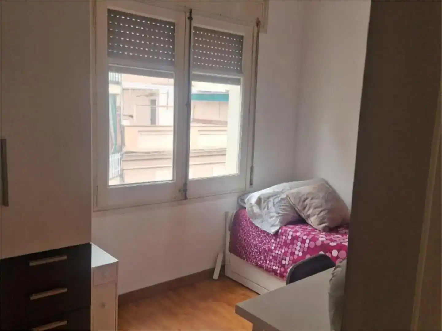 Dormitori de Casa adosada en venda en  Barcelona Capital amb Aire condicionat
