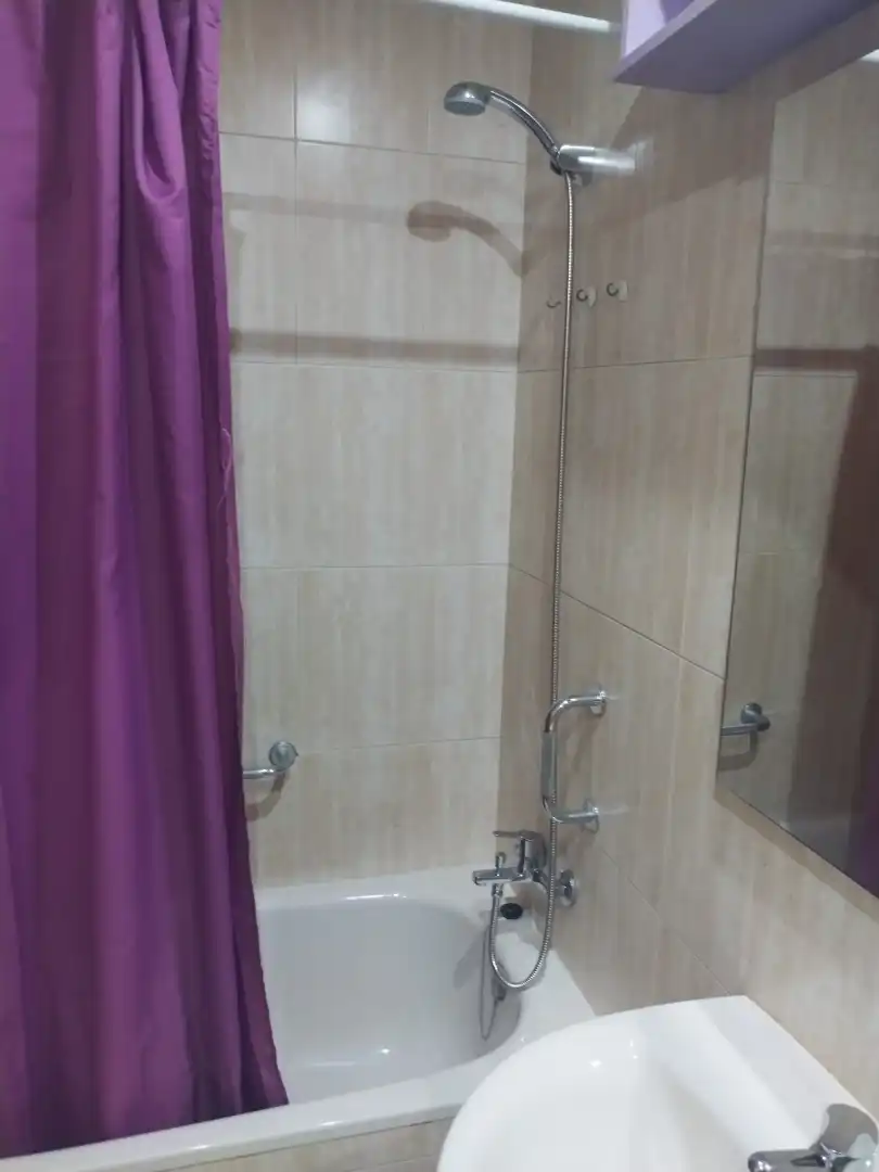 Badezimmer von Wohnung zur Miete in Zaragoza mit Heizung, Möbliert und Ofen