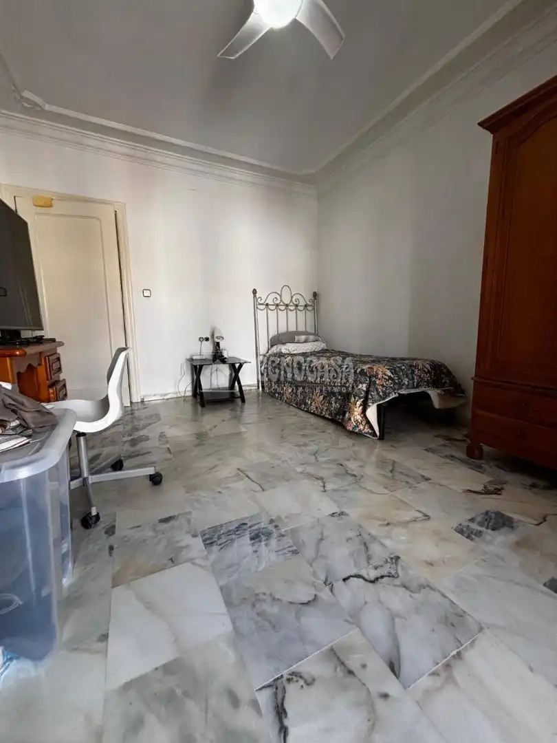 Dormitori de Casa o xalet en venda en Alcalá de Guadaira amb Aire condicionat i Terrassa