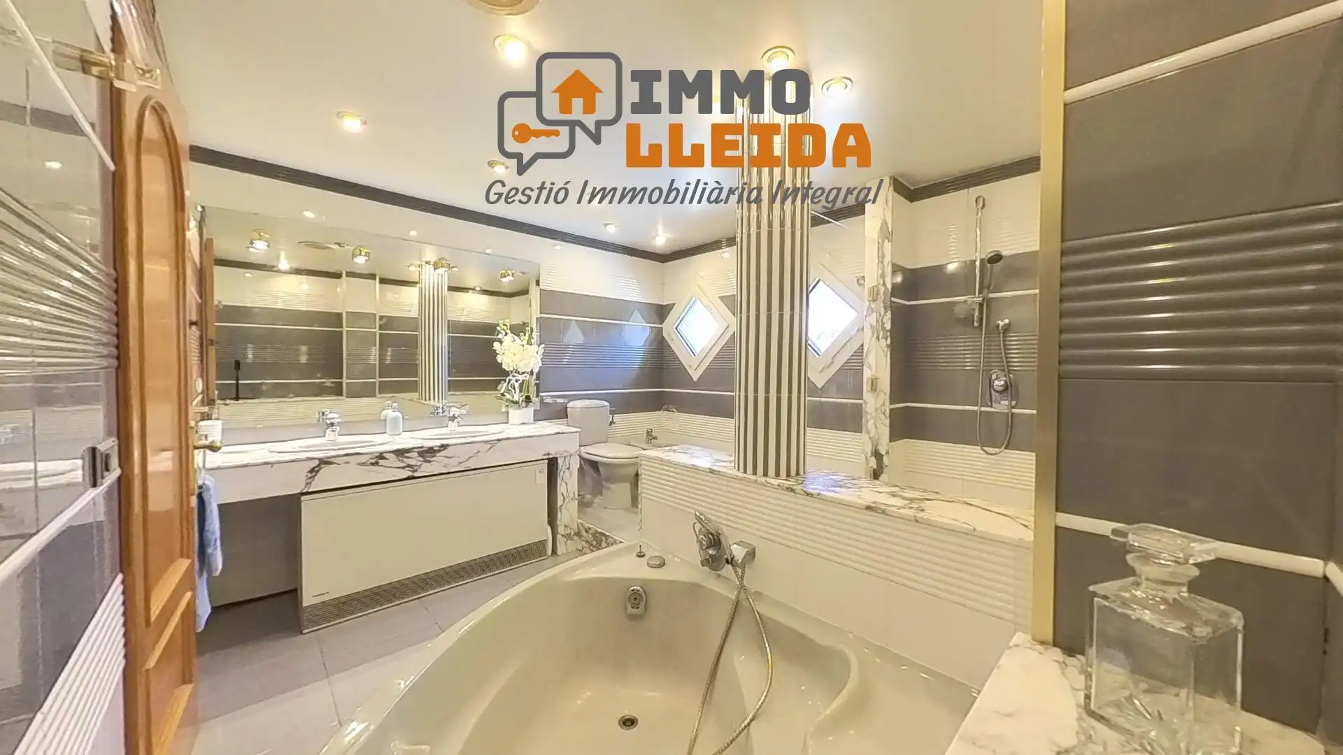 Casa o xalet en venda en Tàrrega amb Calefacció, Terrassa i Moblat