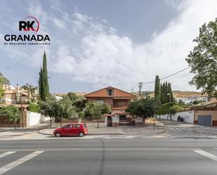 Vista exterior de Casa o xalet en venda en  Granada Capital amb Terrassa i Piscina