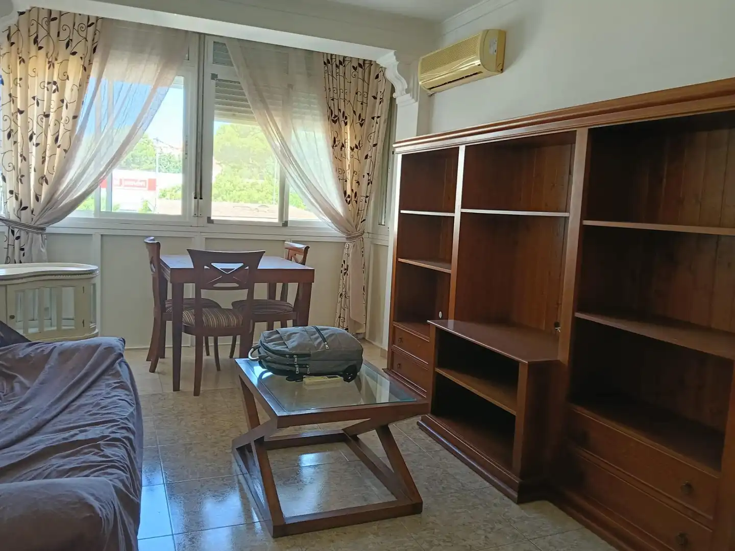 Sala d'estar de Pis en venda en San Fernando amb Aire condicionat i Moblat