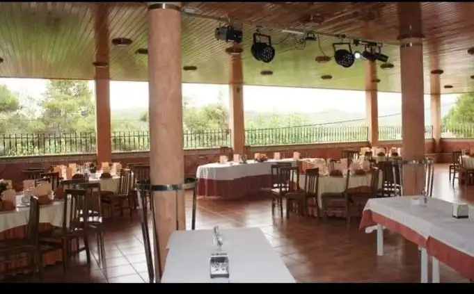 Buildings for sale in Mediona