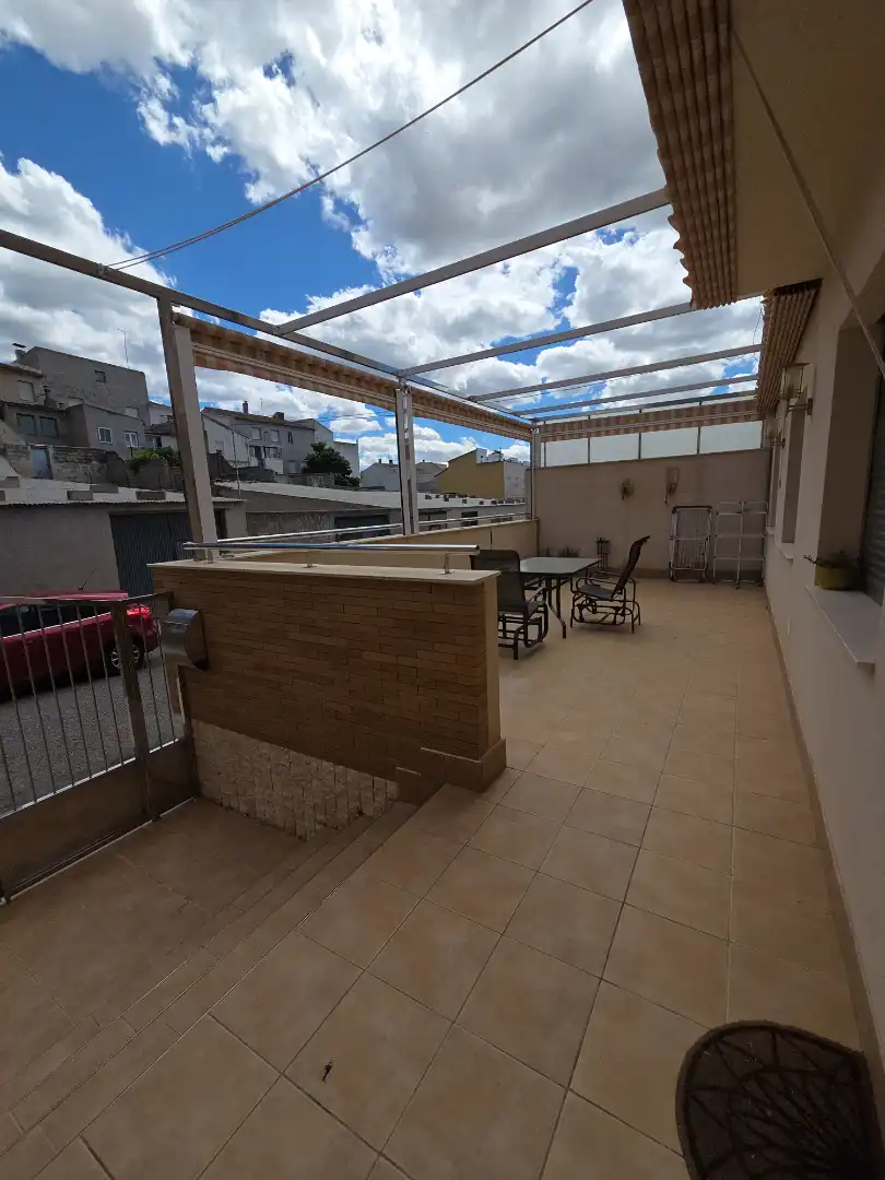 Chalet con jardín en venta en Calle Italia, imagen 3