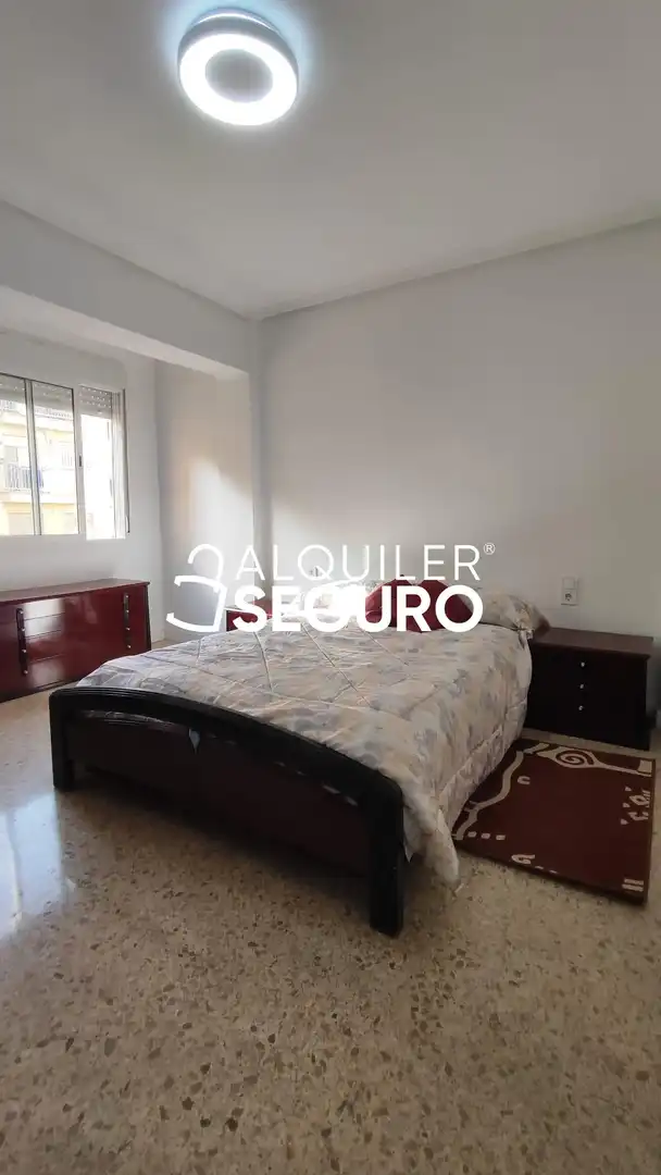 Wohnung zur Miete in Río Escalona , Penya - Roja - Avda. Francia
