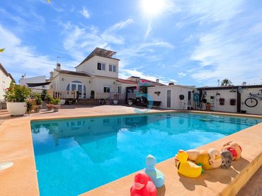 Haus mit Pool zum Verkauf in Zona Carrefour - Urbanizaciones