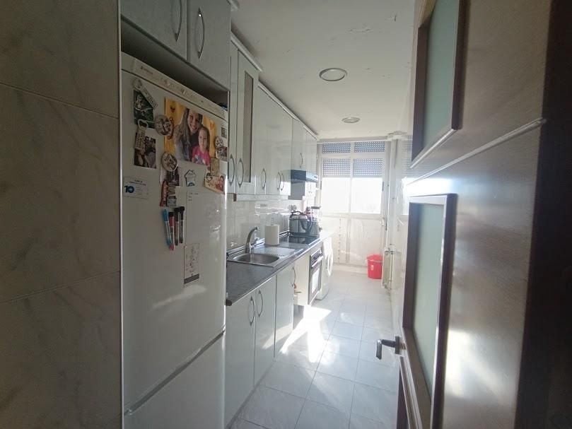 Cocina de Piso en venta en  Madrid Capital con Calefacción