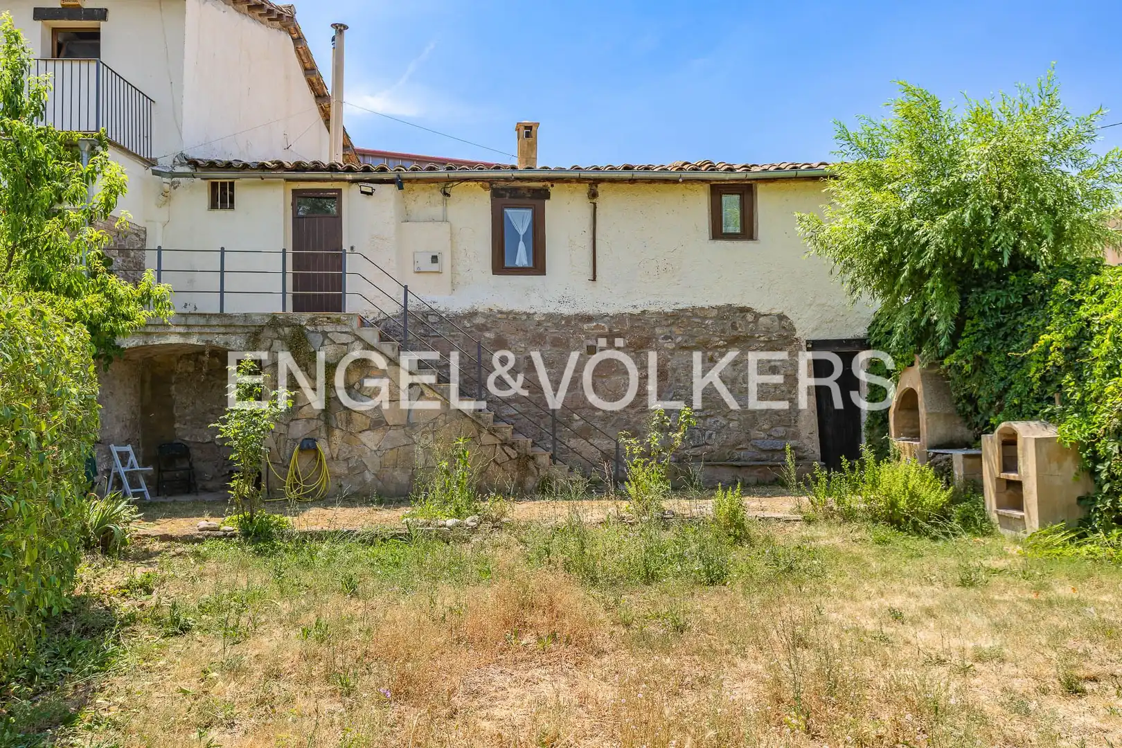 Vista exterior de Finca rústica en venda en Cardona amb Calefacció