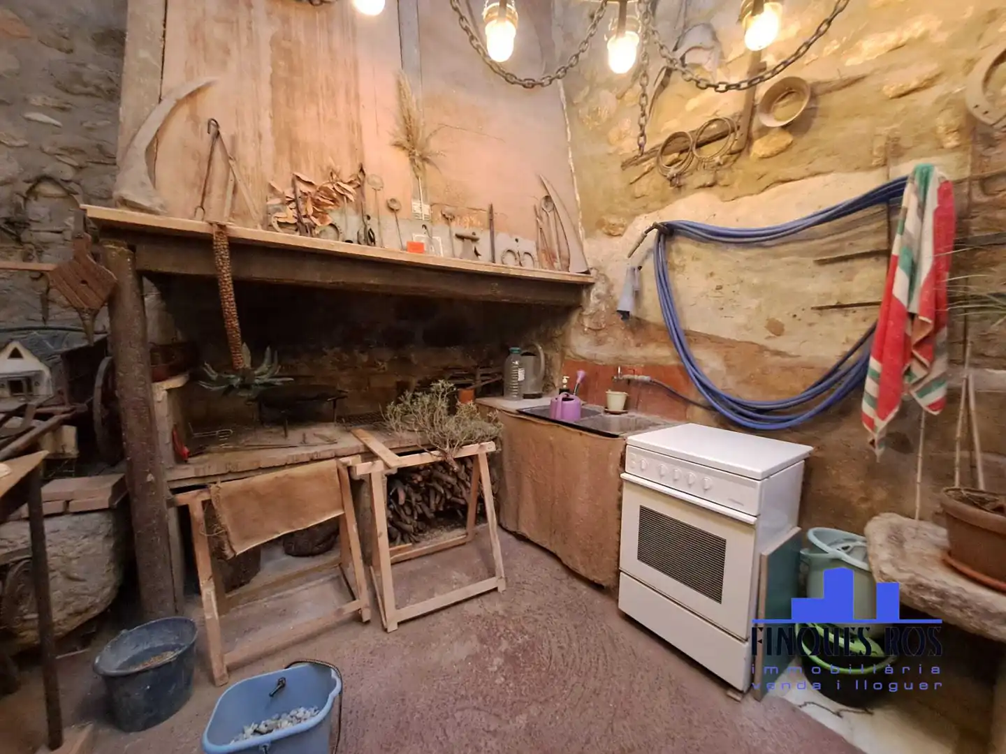 Cuina de Casa o xalet en venda en Sant Mateu amb Calefacció, Terrassa i Traster
