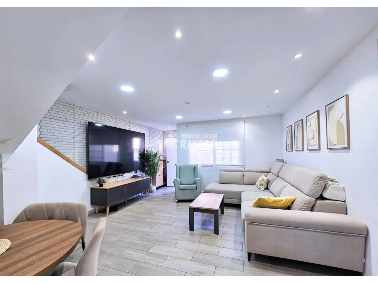Dúplex en venta en Calle Coimbra 20
