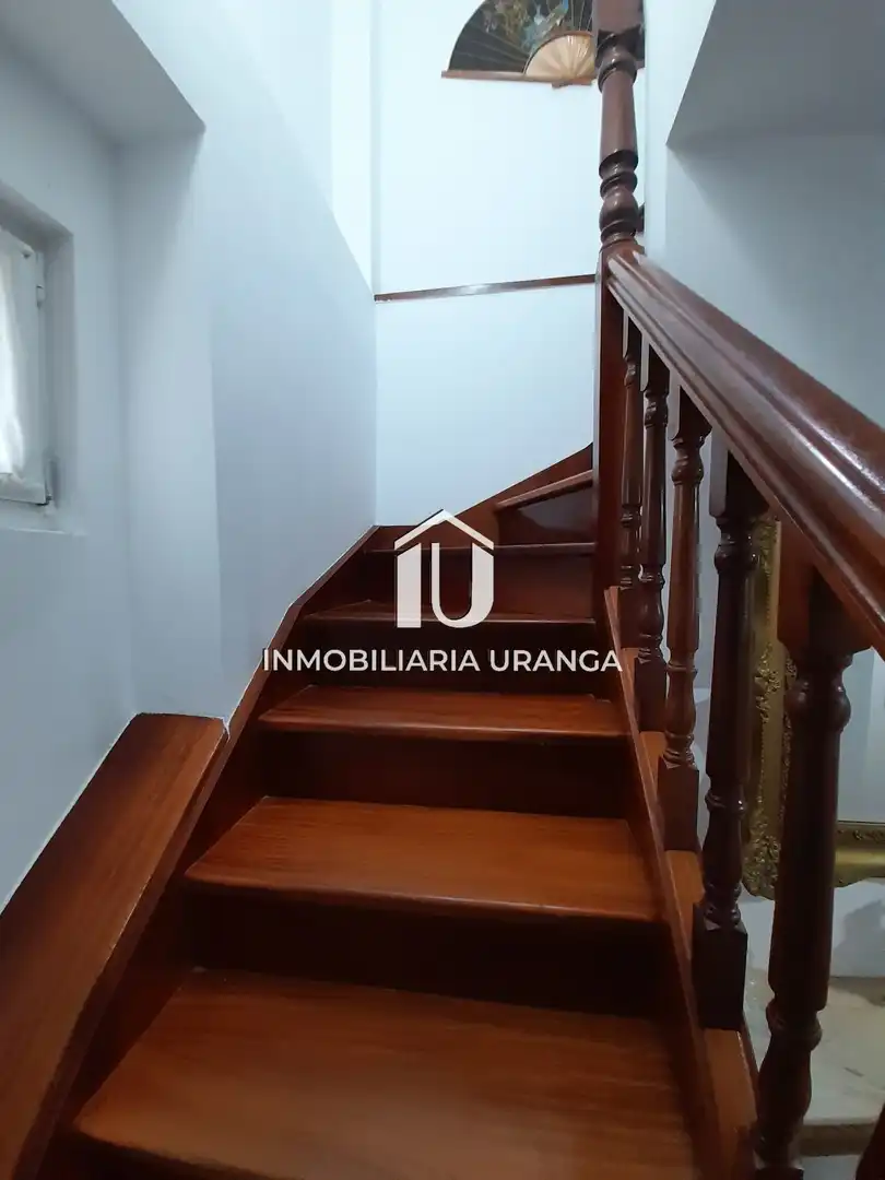 Piso en venta en Castro-Urdiales con Calefacción, Terraza y Trastero