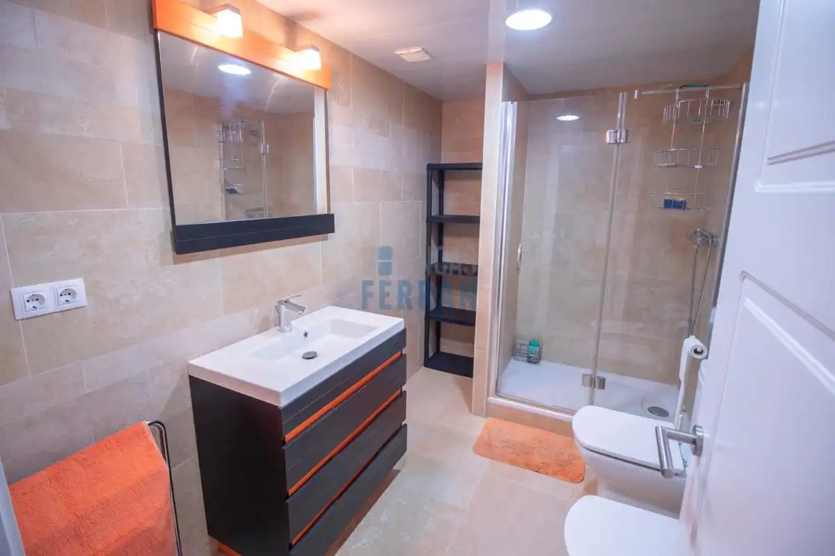 Bathroom of Houses for sale in El Vendrell  with Air Conditioner, Heating and Terrace