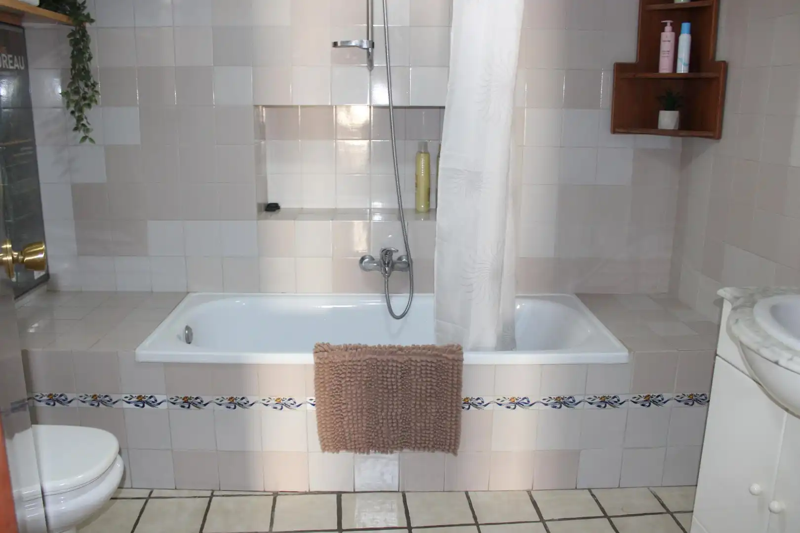 Baño de Casa o chalet de alquiler en Oliva con Aire acondicionado, Terraza y Amueblado
