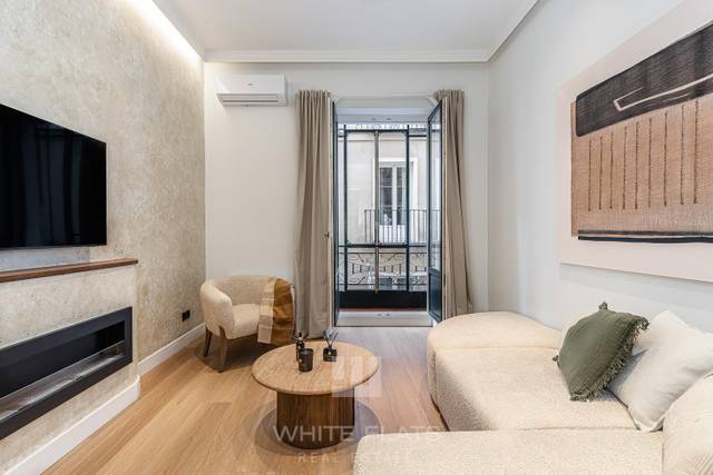 Piso en Venta en Calle de Valverde, 18 en Universidad - Malasaña