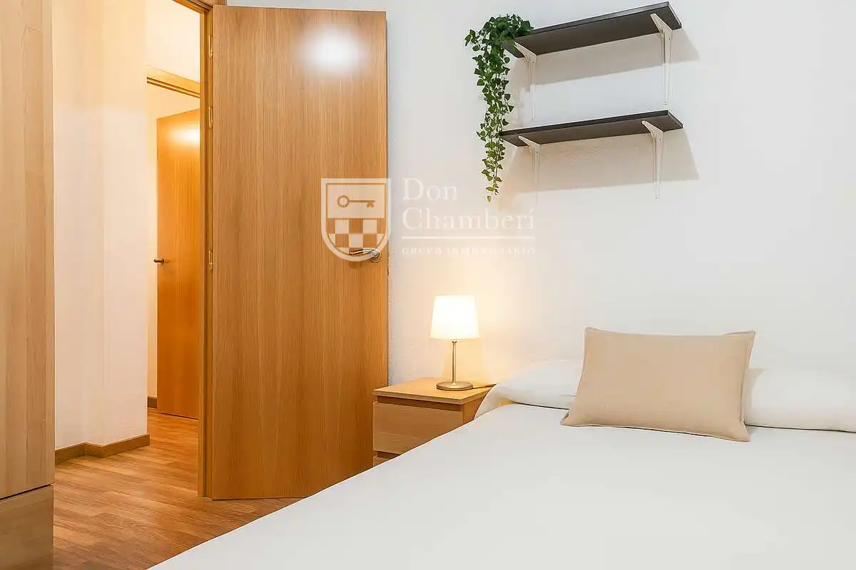 Habitación de Piso en venta en Madrid con Aire acondicionado, Calefacción y Amueblado