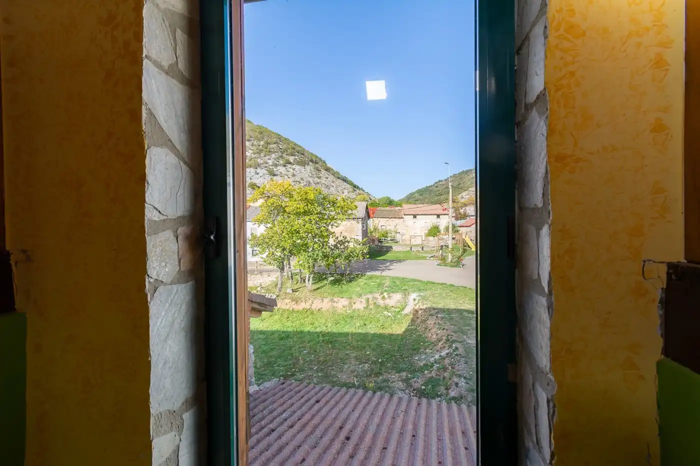 Jardín de Casa o chalet en venta en Boca de Huérgano con Trastero y Amueblado