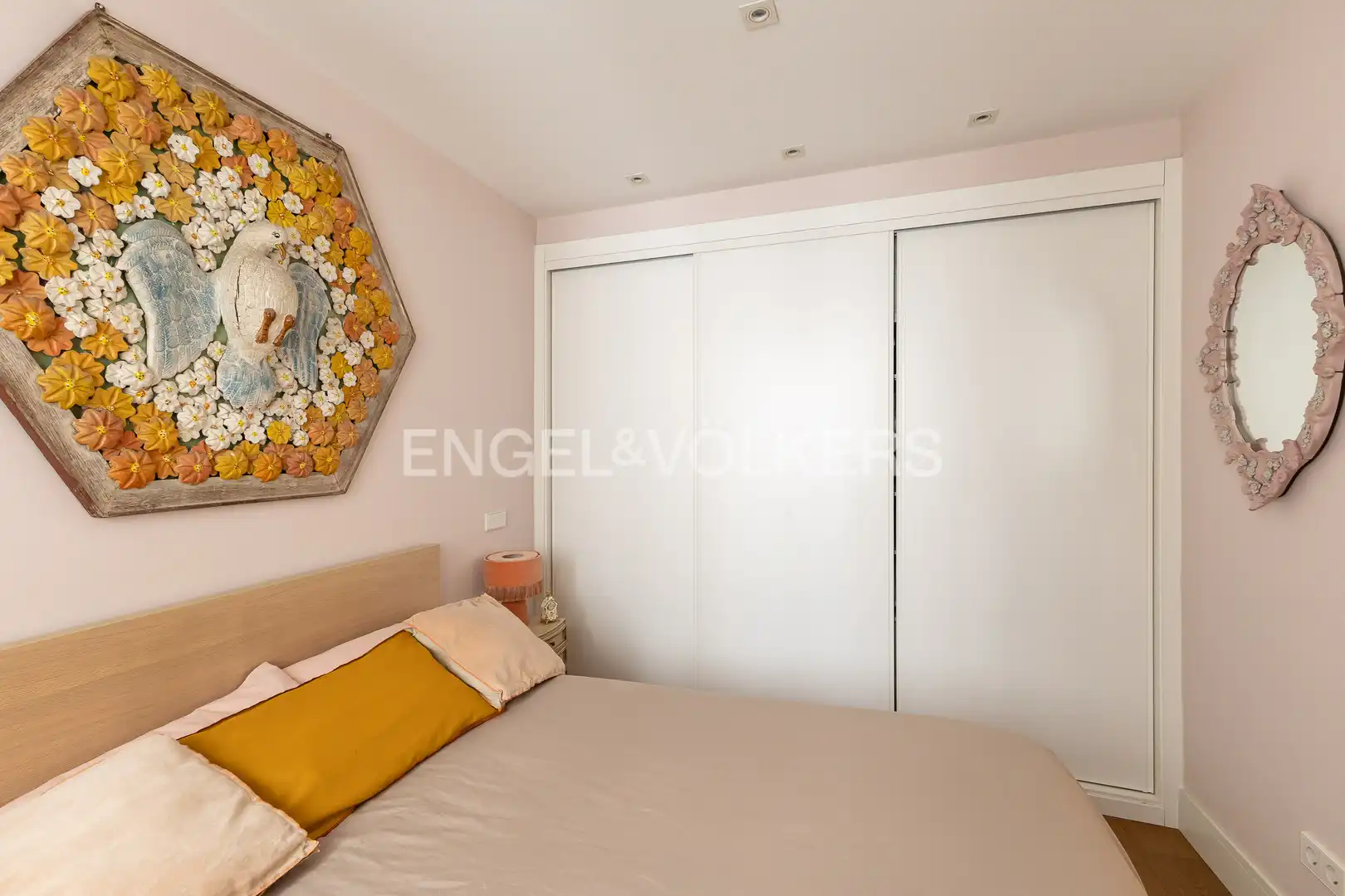 Habitación de Apartamento en venta en Madrid con Calefacción