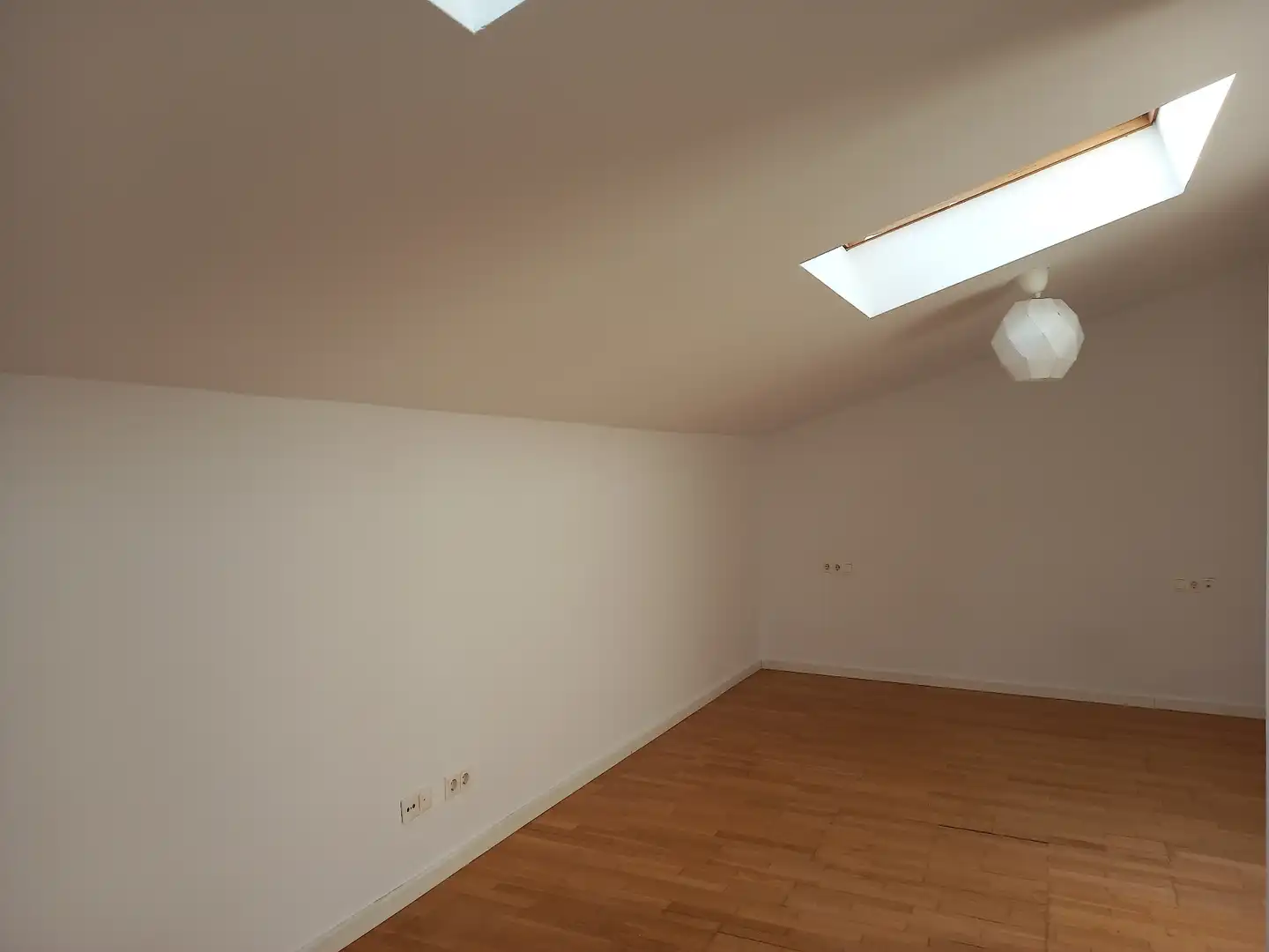 Habitación de Dúplex en venta en Girona con Calefacción, Parquet y Terraza