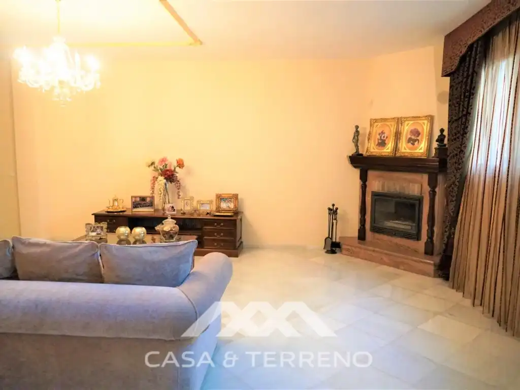 Houses for sale in Vélez-Málaga  with Air Conditioner, Terrace and Internet