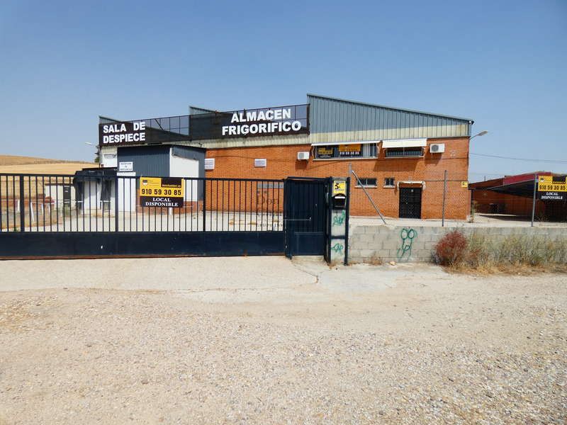 Exterior view of Industrial buildings for sale in Valmojado